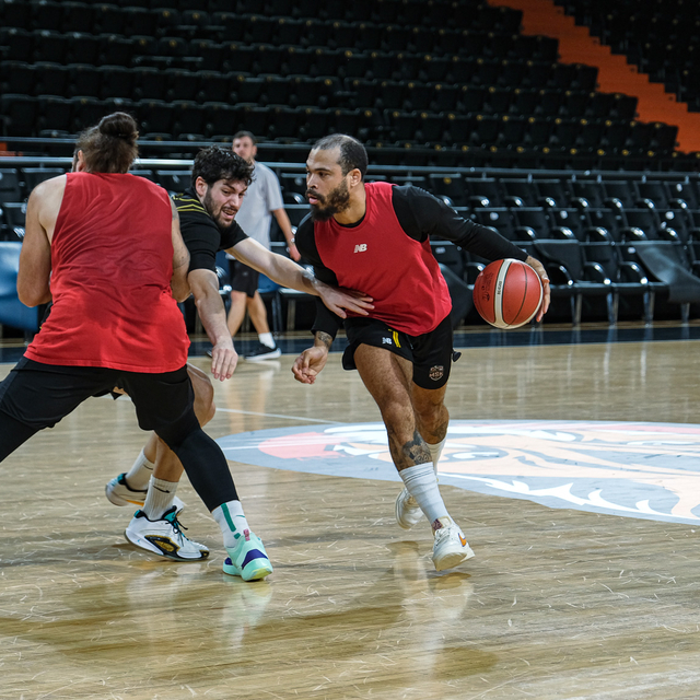 MSK Erkek Basketbol Takımı seri peşinde