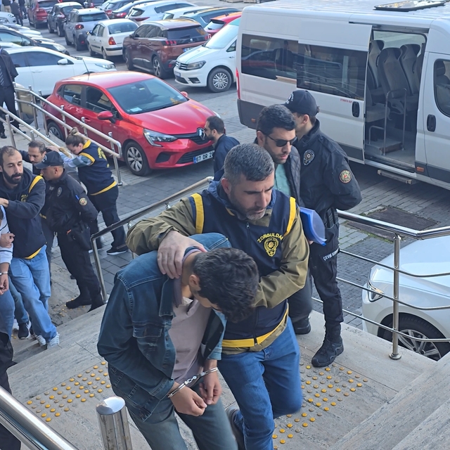 'Cinsel istismar davası' tuzağı ile emekliyi 2,5 milyon TL dolandırdılar