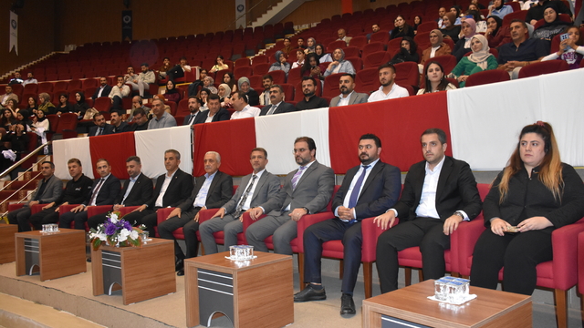 Şırnak Üniversitesinde "Beyaz Önlük Giyme Töreni" düzenlendi