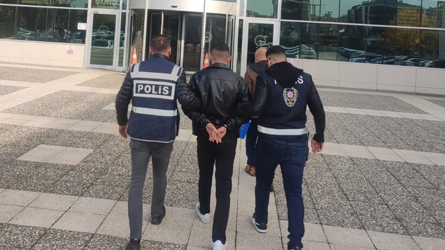 Bolu'da dedesinin evinden hırsızlık yaptığı iddia edilen torun tutuklandı