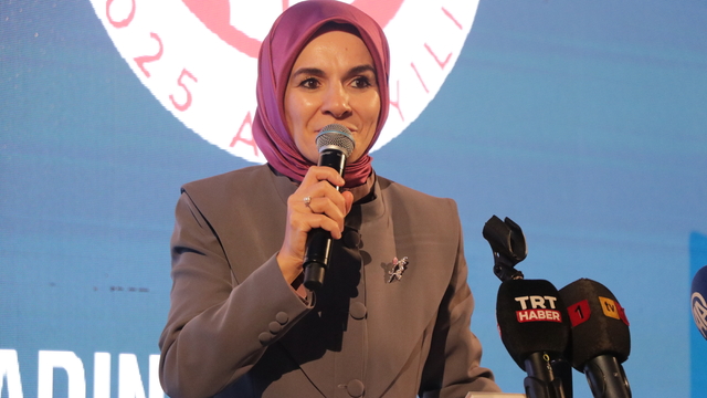 Bakan Göktaş: Yaşlılarımızın bilgi birikimi sadece geçmişin değil, geleceğin de ışığıdır (4)