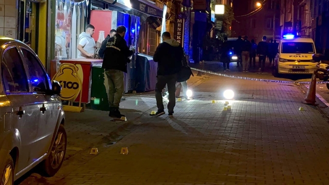 Sokakta karşılaştığı husumetlisini tabanca ile öldürdü