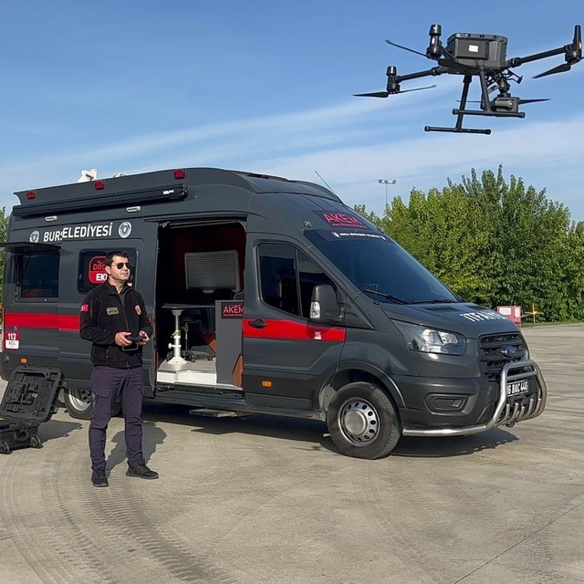 'Alev savaşçıları', termal kameralı ısı tespit dronu ile gökyüzünden hayat...