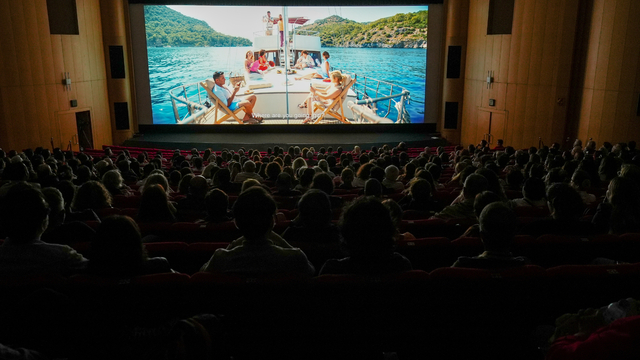 Altın Portakal'da "Gelin Takımı 2" filminin galası yapıldı