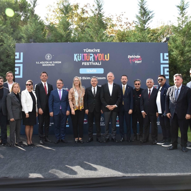İzmir'de Kültür Yolu Festivali başladı