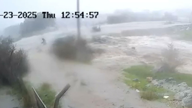 Foça'da selde kaybolan kişinin cesedi bulundu (4)