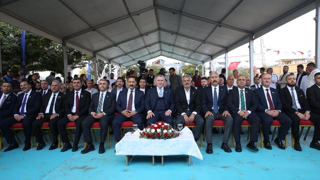 Gençlik ve Spor Bakanı Bak, Hatay'da toplu açılış ve temel atma töreninde konuştu: