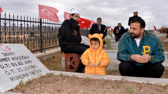 Yavi'de 32 yıl önce teröristler tarafından katledilen 33 kişi anıldı