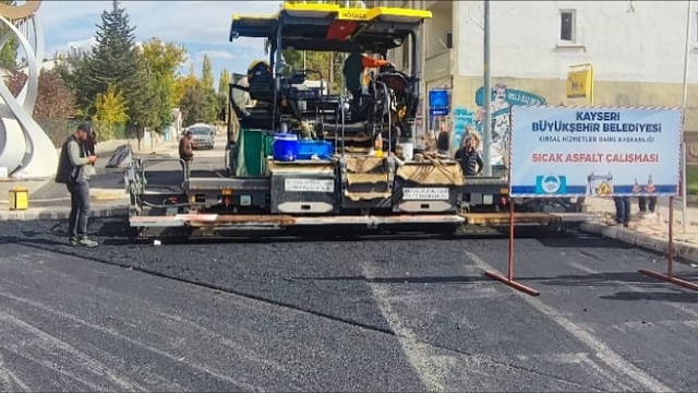 Pınarbaşı ilçesinde asfaltlama çalışması yapıldı