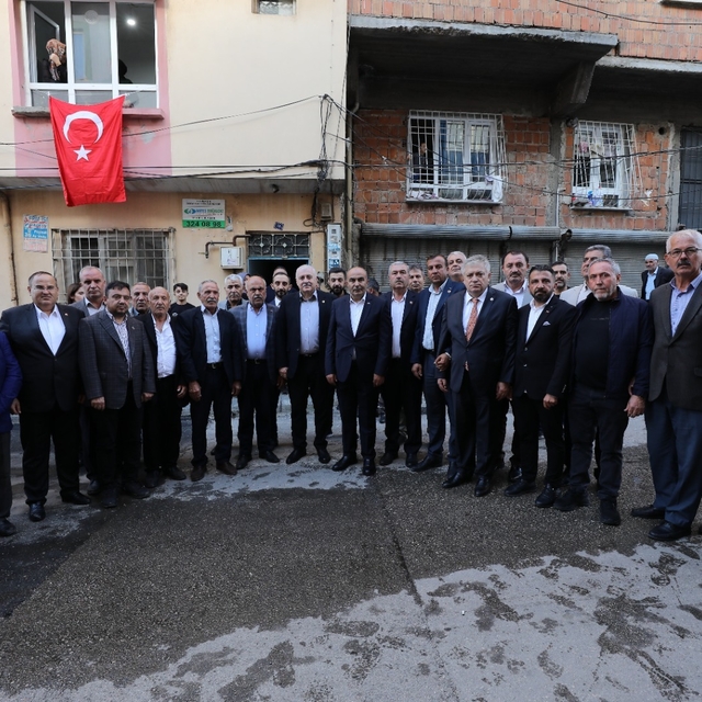MHP Gaziantep İl Başkanlığı "Hayırlı Günler Komşum" programını başlattı