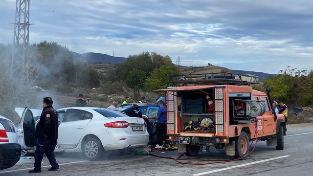 Kastamonu'da iki otomobilin çarpıştığı kazada 1 kişi öldü 5 kişi yaralandı