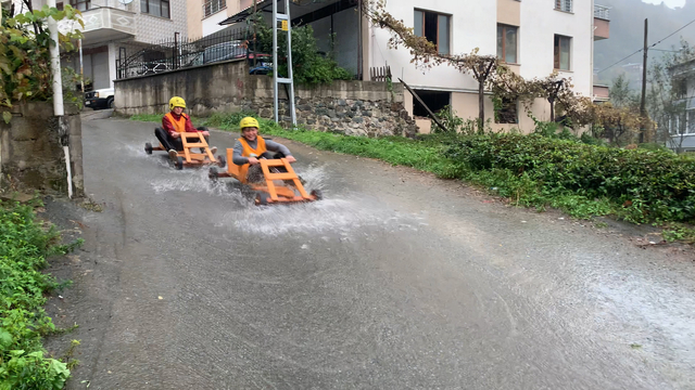 Rize'de sağanak altında 'Laz Ralli' heyecanı