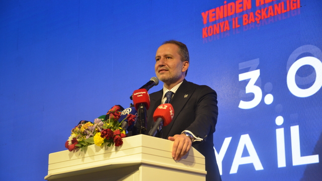 Yeniden Refah Partisi Genel Başkanı Erbakan, partisinin Konya il kongresine katıldı