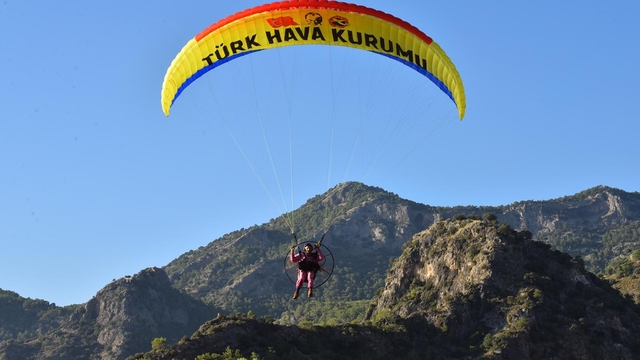 Muğla'da "25. Uluslararası Ölüdeniz Hava Oyunları Festivali" sona erdi
