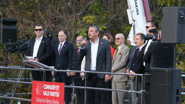 CHP Genel Başkanı Özel, partisinin Eskişehir mitinginde konuştu: