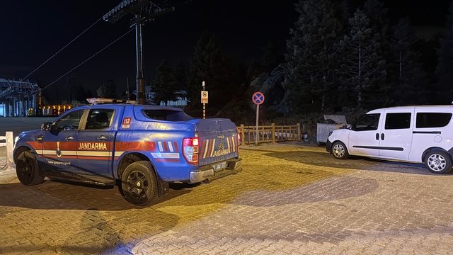 Uludağ'da ormanda kaybolan 2 kişi için arama çalışması başlatıldı