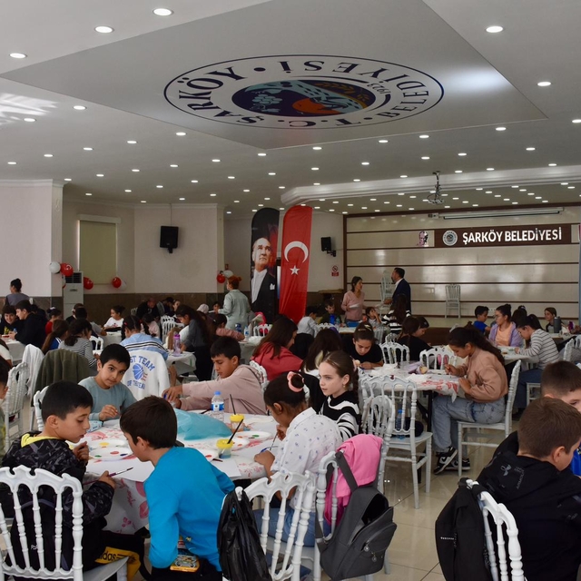 Tekirdağ'da "Cumhuriyet ve Atatürk için fırçanı al gel" etkinliği düzenlend...