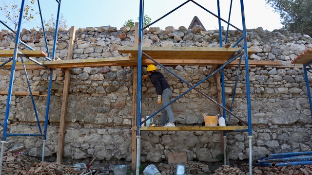 Gölyazı'daki "Simitçi Kale" arkeolojik kazısında ham ipek atölyesine ulaşıldı