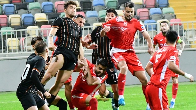 Balıkesirspor puanı kurtardı