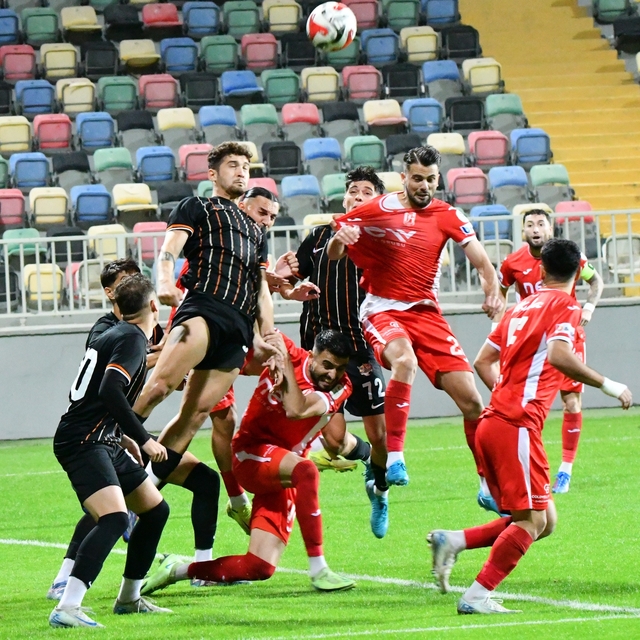 Balıkesirspor puanı kurtardı