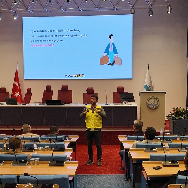 Büyükşehir Belediyesi, "İş Sağlığı ve Güvenliği Semineri" düzenledi