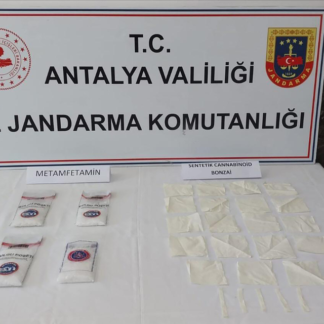 Antalya'da uyuşturucu operasyonunda yakalanan zanlı tutuklandı
