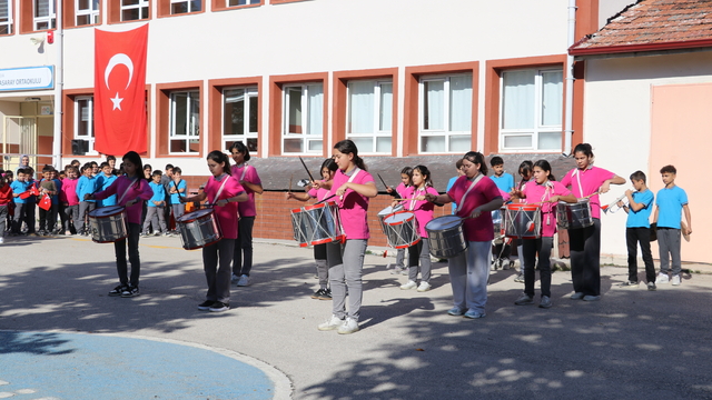 Amasya'da köy okulu öğrencileri, 29 Ekim Cumhuriyet Bayramı için bando takımı kurdu