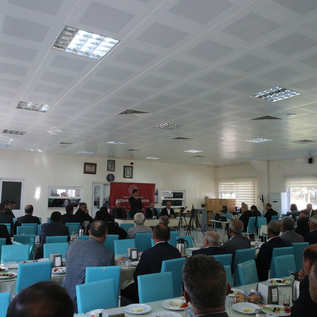 Tokat İl Özel İdaresi Genel Sekteri ve İl Genel Meclis Başkanı muhtarlarla...