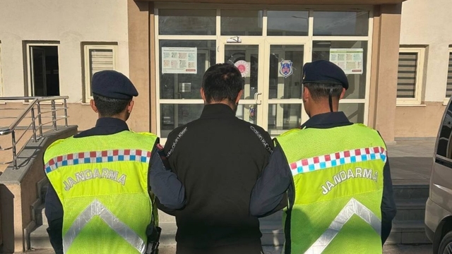 Kırşehir'de firari 2 hükümlü yakalandı