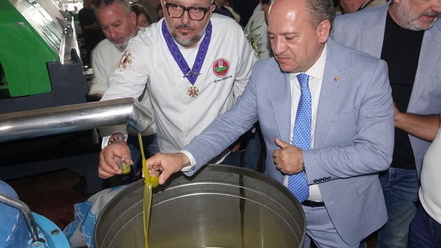 Edremit Zeytinyağı Tadım Festivali'ni 57 bin 500 kişi ziyaret etti