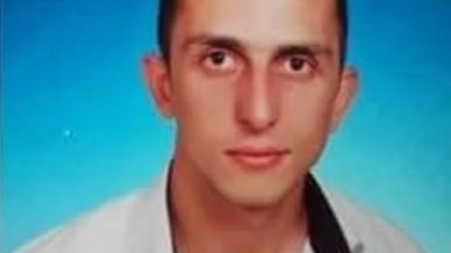 Eşini öldürdü, sosyal medyadan paylaşım yapıp jandarmaya teslim oldu