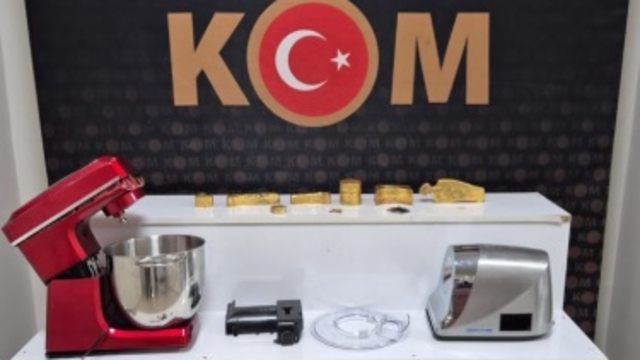 Takside 21,5 kilo kaçak altın ele geçirildi