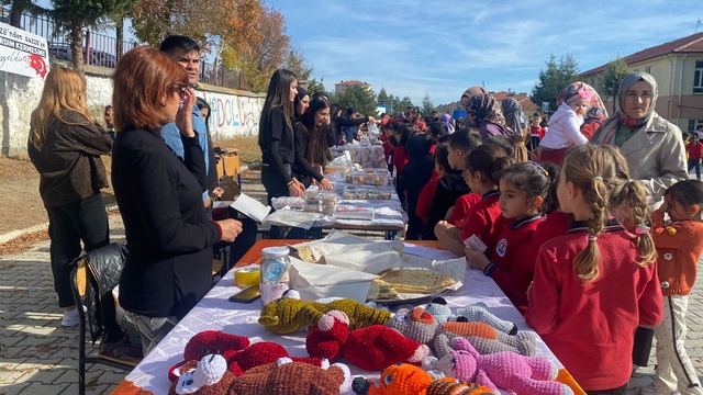 Çorum'da "Mecitözü'nden Gazze'ye Yardım Kermesi" düzenlendi