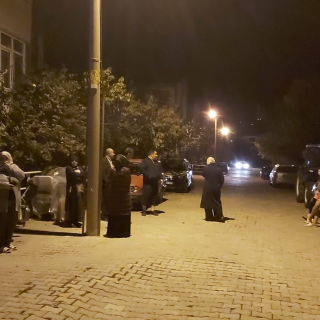 Balıkesir Sındırgı'da 6.1 büyüklüğünde deprem