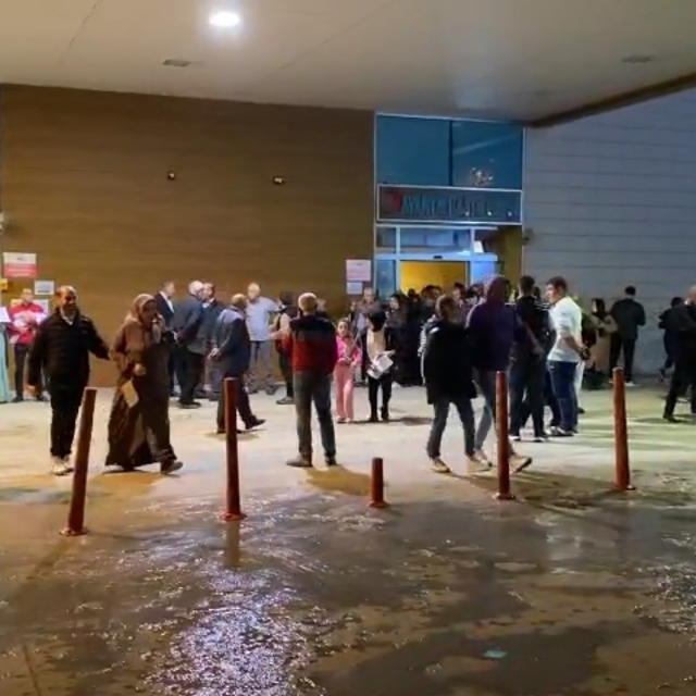 Balıkesir Sındırgı'da 6.1 büyüklüğünde deprem (3)