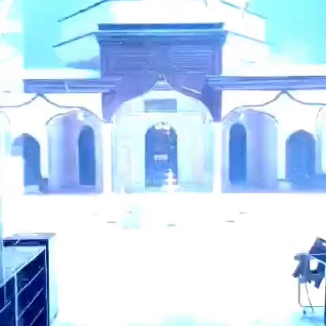 Bursa'da tarihi Emirsultan Camii'nin kubbesine yıldırım düştü