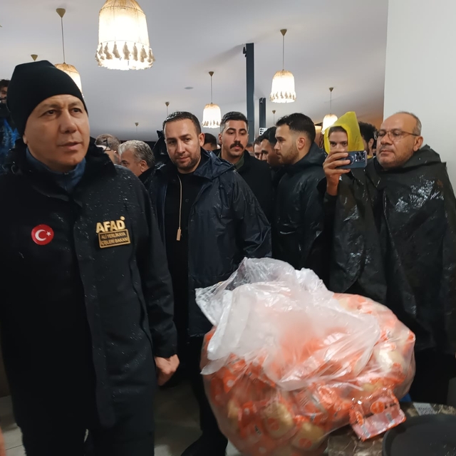 Balıkesir Sındırgı'da 6.1 büyüklüğünde deprem (16)