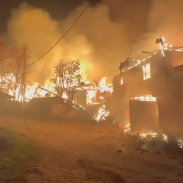 Çankırı'da yangın; 6 ev kullanılamaz hale geldi