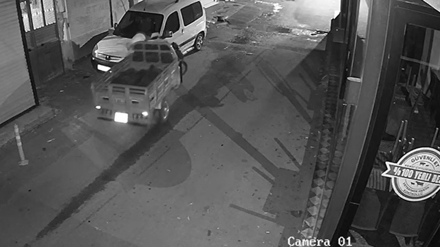 Diyaliz tedavisine gidebilmek için aldıkları motosiklet çalındı