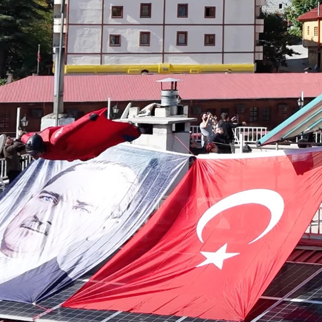 Cumhuriyet Bayramı ve Kemaliye için uçtular