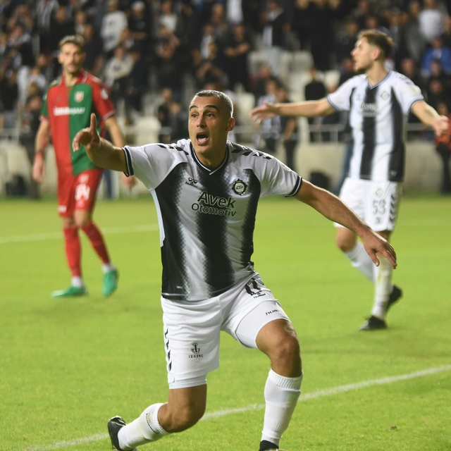 Altay'da Murat Uluç özür diledi