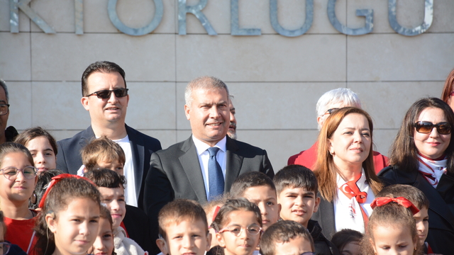 Eskişehir'de öğrencilerden 29 Ekim Cumhuriyet Bayramı korteji