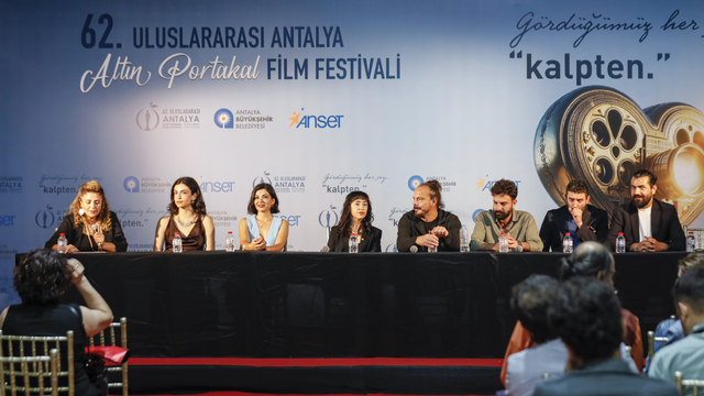 İkinci filmi 'Doğudan Fragmanlar' ile Altın Portakal'da