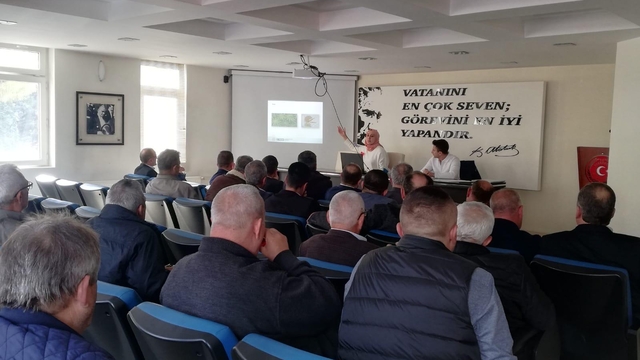 Tekkeköy'de muhtarlara eğitim verildi