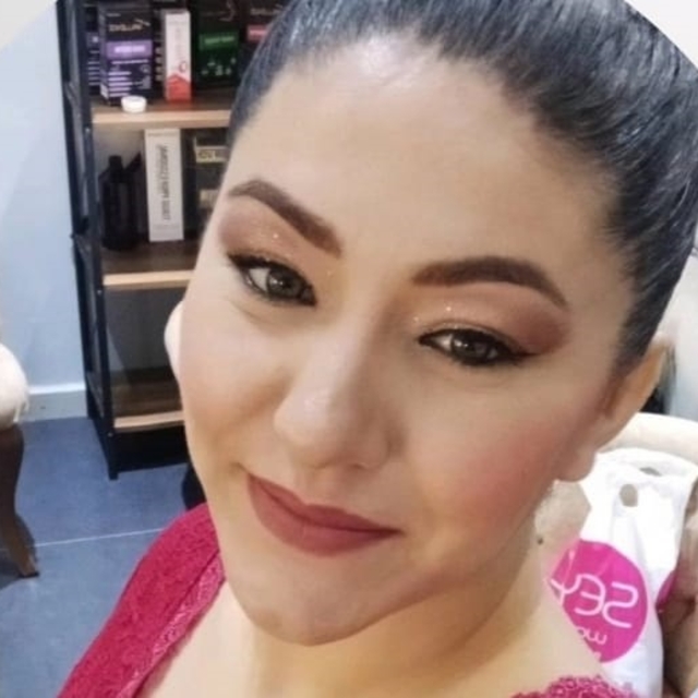 Eski sevgilisi tarafından öldürülen Ebru'nun cenazesi ailesine teslim edild...