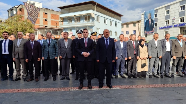 Salıpazarı ilçesinde Cumhuriyet'in 102. yılı kutlanıyor
