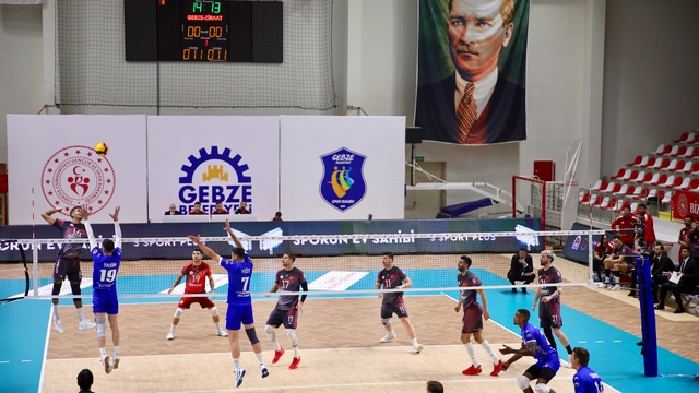 Voleybol: SMS Grup Efeler Ligi