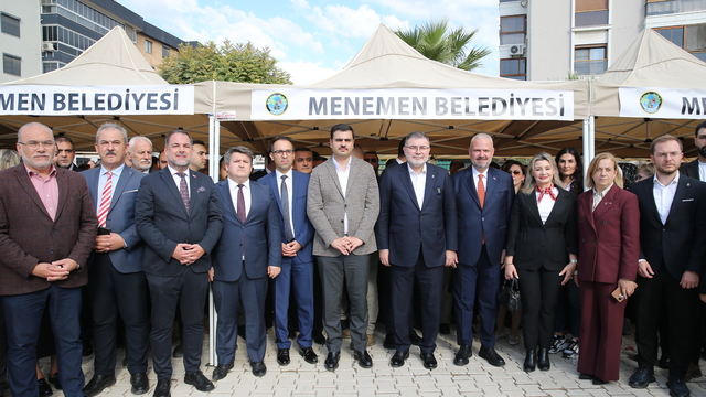 AK Parti Genel Sekreteri İnan, Menemen'de Dijital Deneyim Merkezi'nin açılışına katıldı