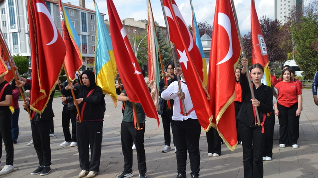 Kahramankazan'da Cumhuriyet'in 102. yılı kutlanıyor