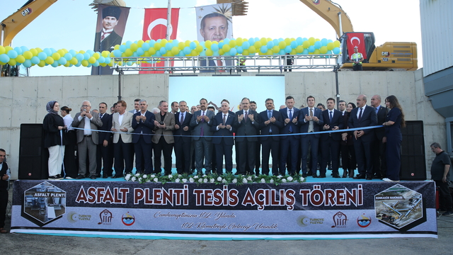 Siirt'te Asfalt Plenti ve Konkasör Tesisleri'nin açılışı gerçekleştirildi